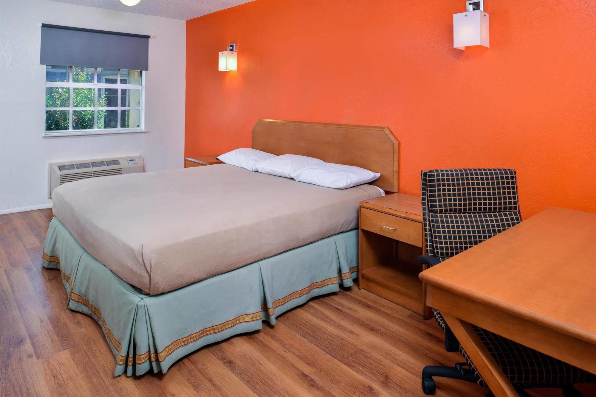 America'S Best Inn Montgomery Μοντγκόμερι Εξωτερικό φωτογραφία