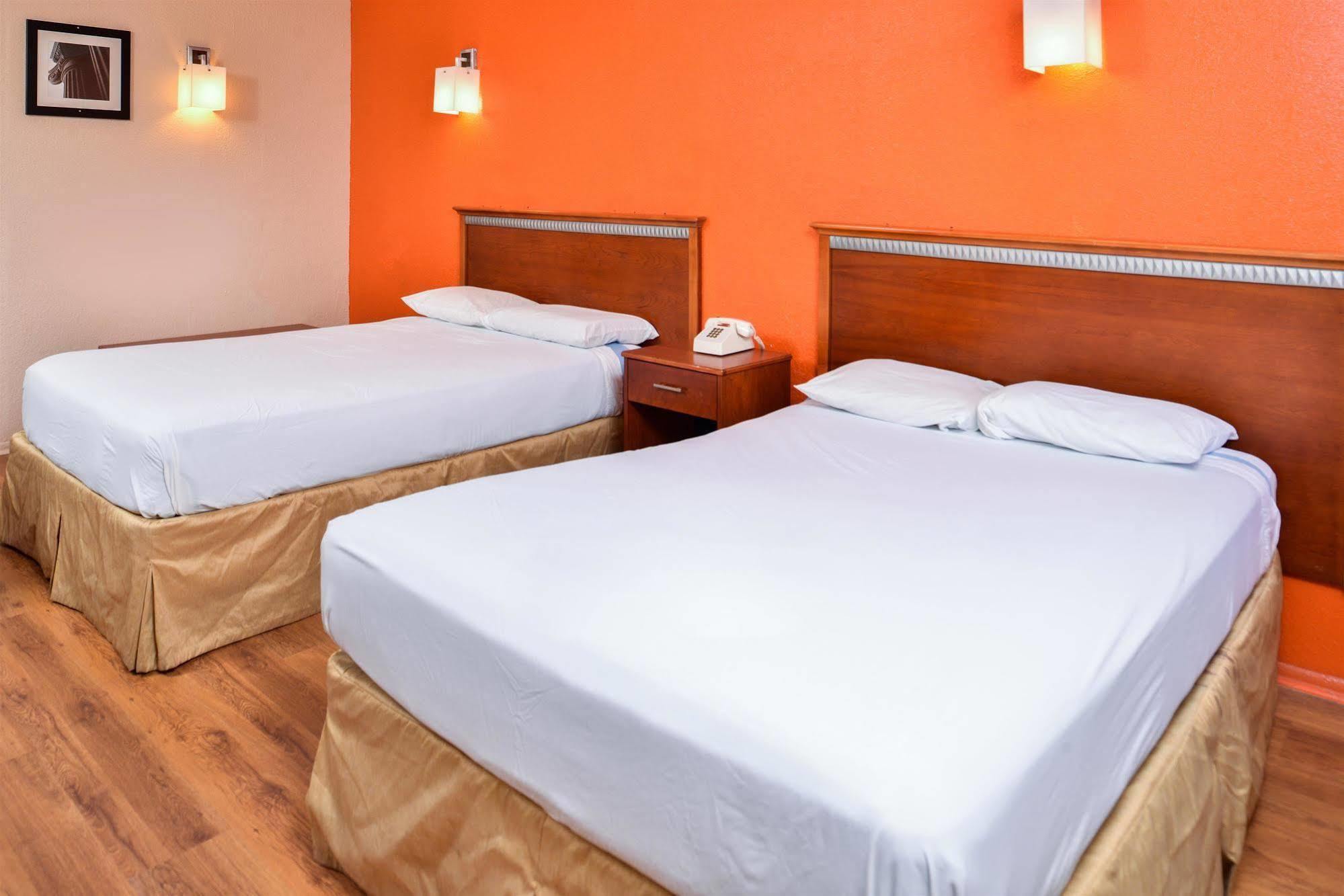 America'S Best Inn Montgomery Μοντγκόμερι Εξωτερικό φωτογραφία