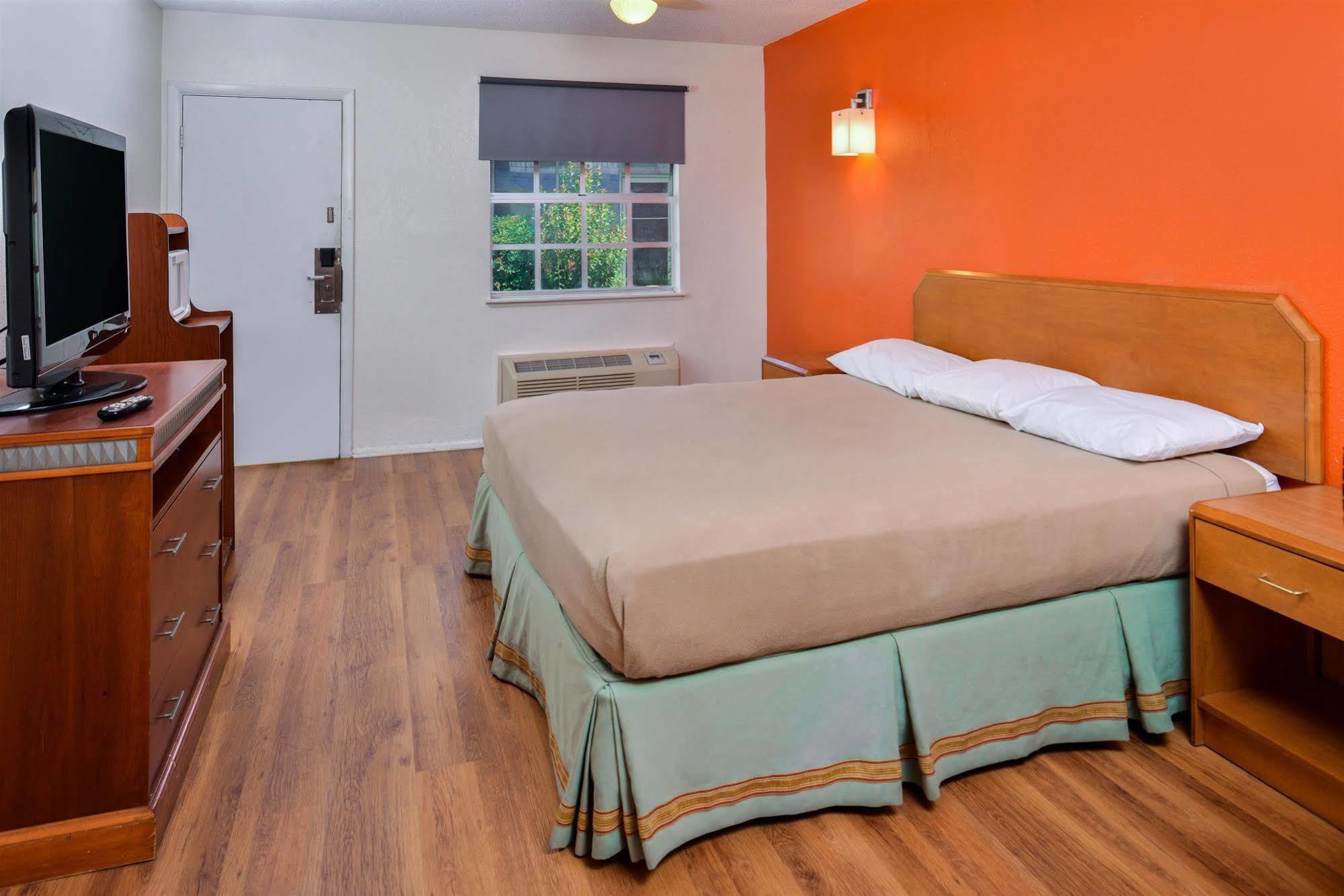 America'S Best Inn Montgomery Μοντγκόμερι Εξωτερικό φωτογραφία