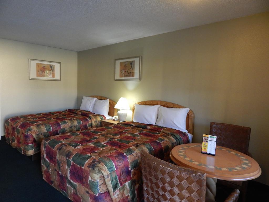 America'S Best Inn Montgomery Μοντγκόμερι Εξωτερικό φωτογραφία